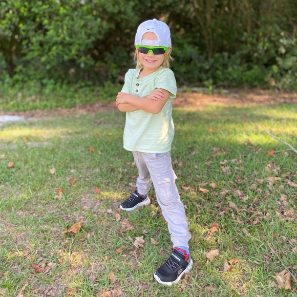 Meet your Posher, Madison - Picture 6 of 7